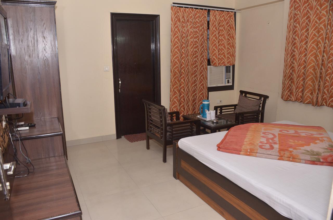 Hotel Jinendra Inn Jaipur Buitenkant foto